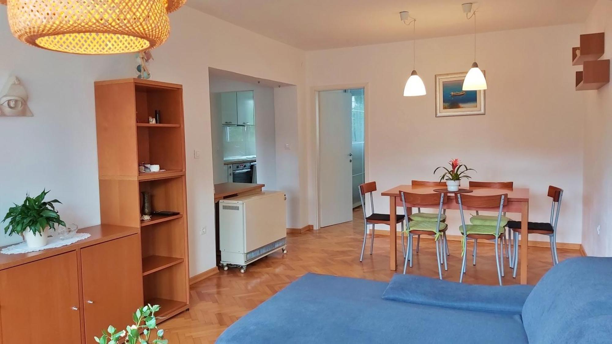 Apartment Anita أوميس الغرفة الصورة