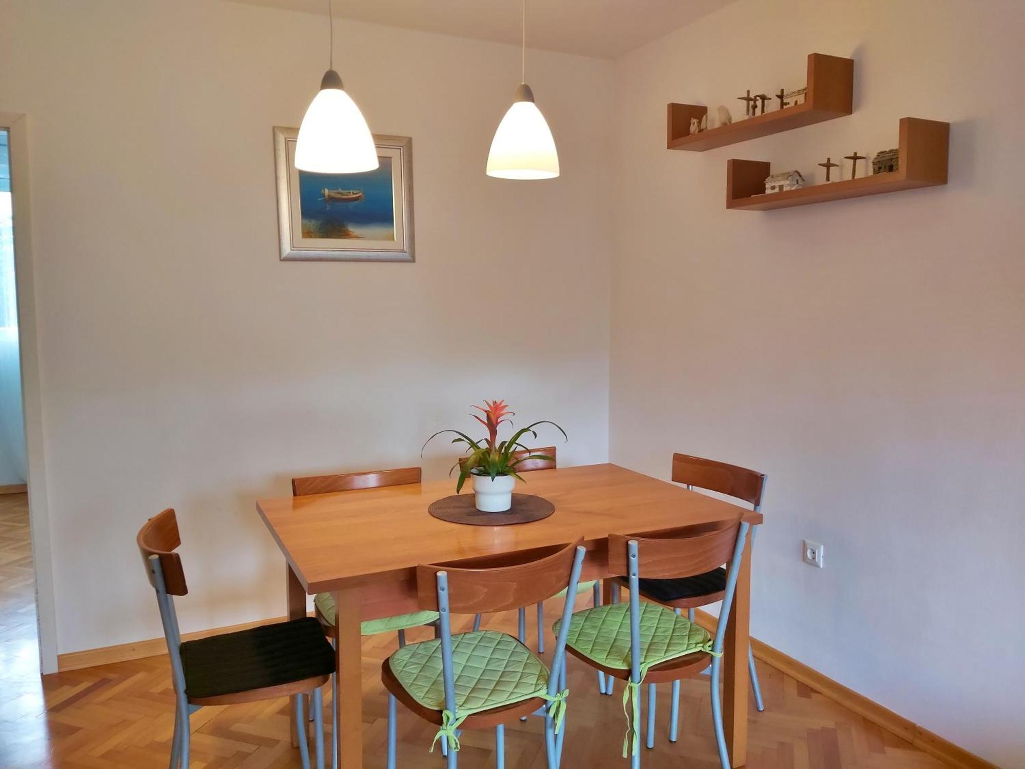 Apartment Anita أوميس الغرفة الصورة