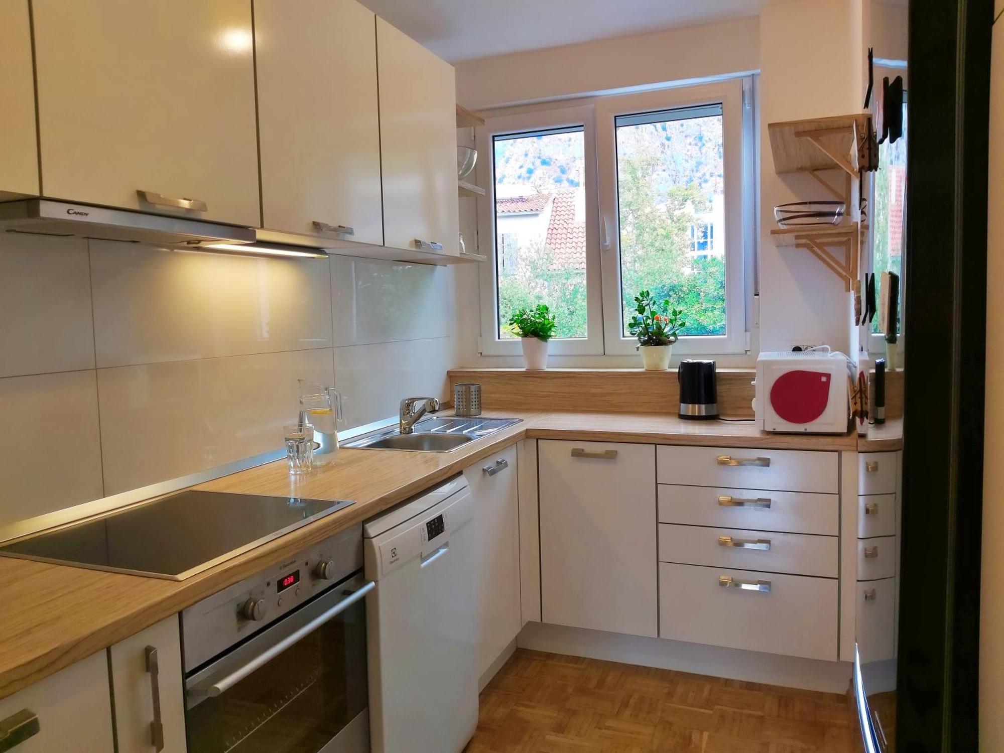 Apartment Anita أوميس الغرفة الصورة